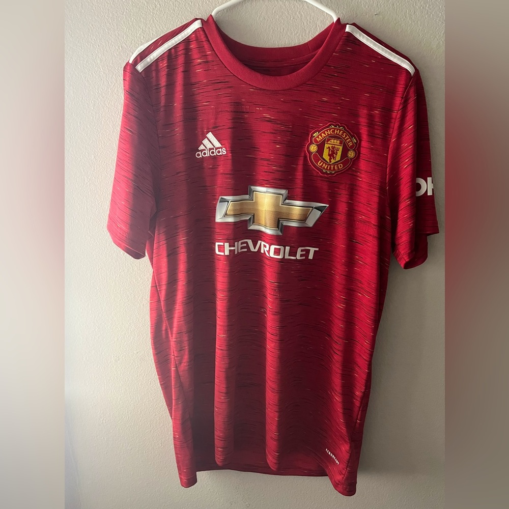 Manchester United shirt- size L